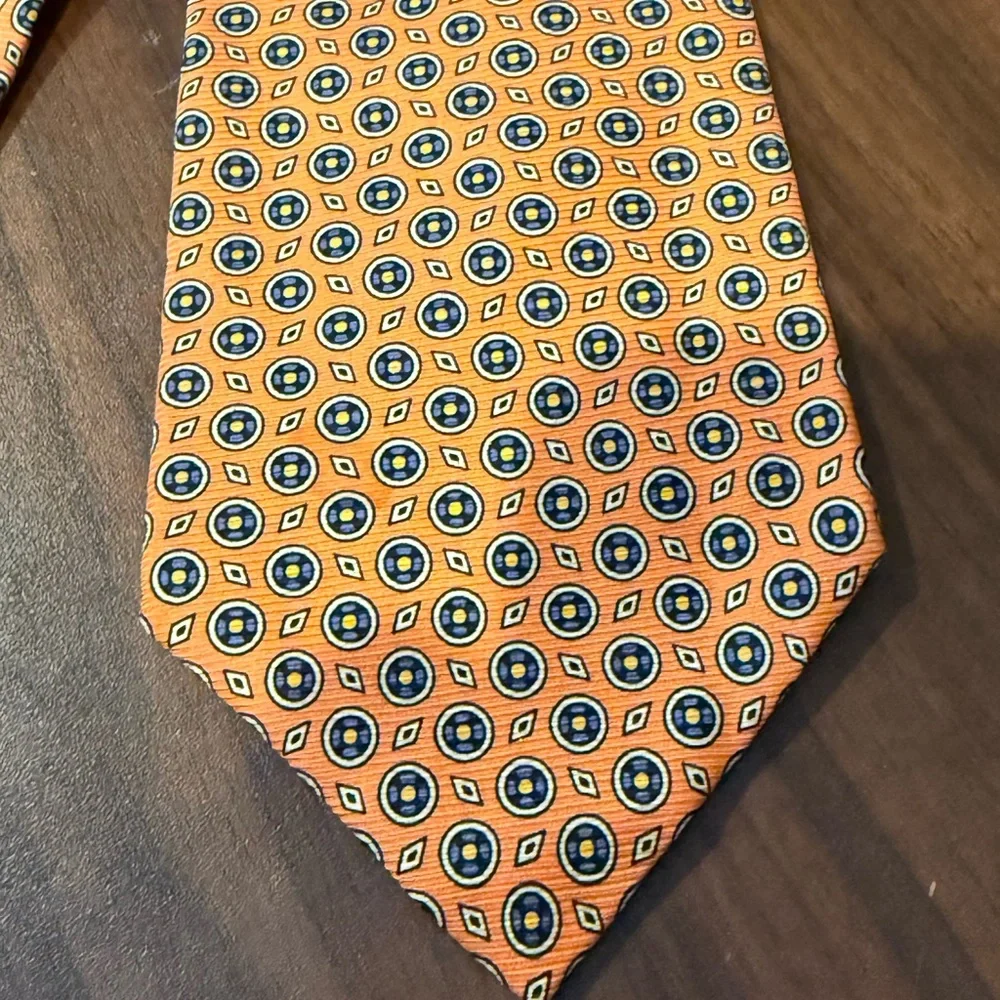 Lauren Ralph Lauren / orange 100% silk‎ necktie w circular blue pattern & dots